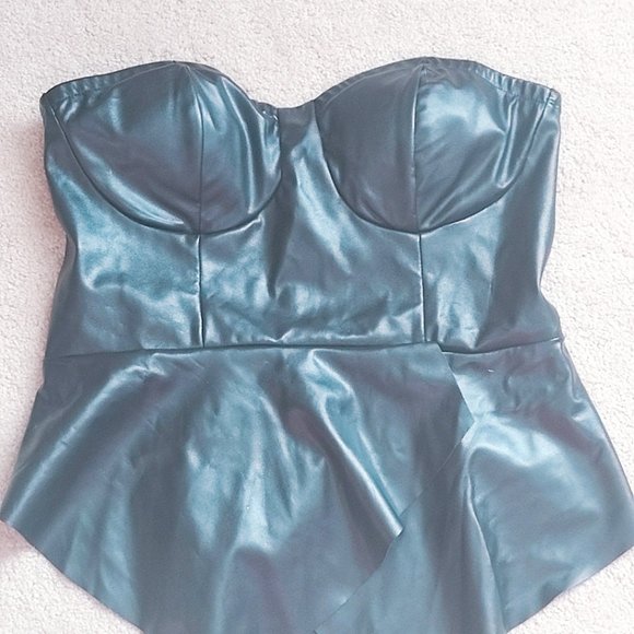 Strapless Top - Picture 1 of 2